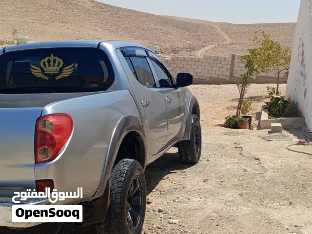 2008 ميتسوبيشي L200 Standard
