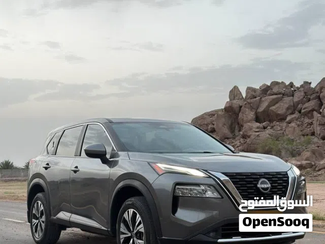 Used Nissan Rogue in Muscat