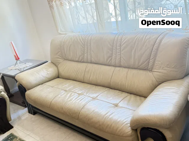 طقم كنب جلد طبيعي