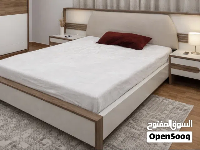 سرير حديث ماركة cardin الفرنسية