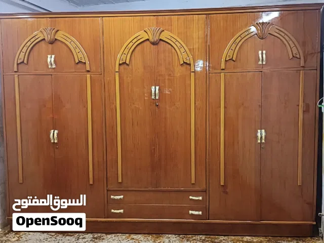 غرفة 6ابواب ملحق صاج داخل وخارج مستعملة كاملة