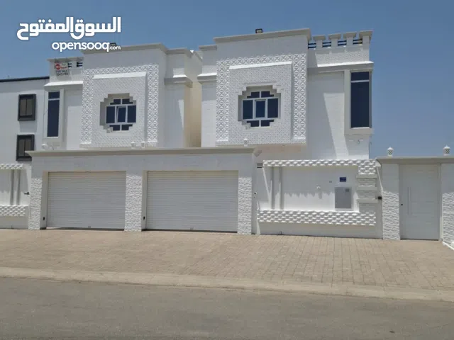 توين فيلا منفصلات للبيع – المعبيلة الجنوبية (المرحلة الثامنة)