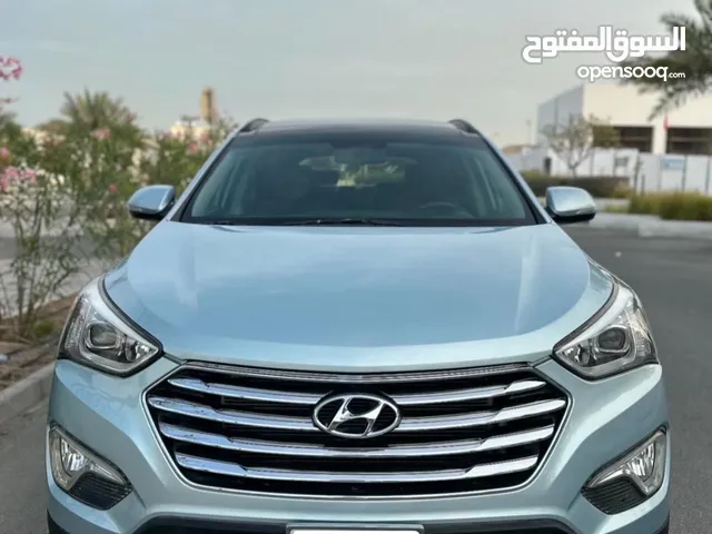 Hyundai Santa Fe 2016 in Southern Governorate