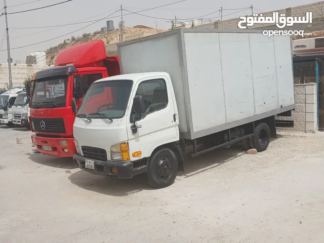 Refrigerator Hyundai 2000 in Zarqa