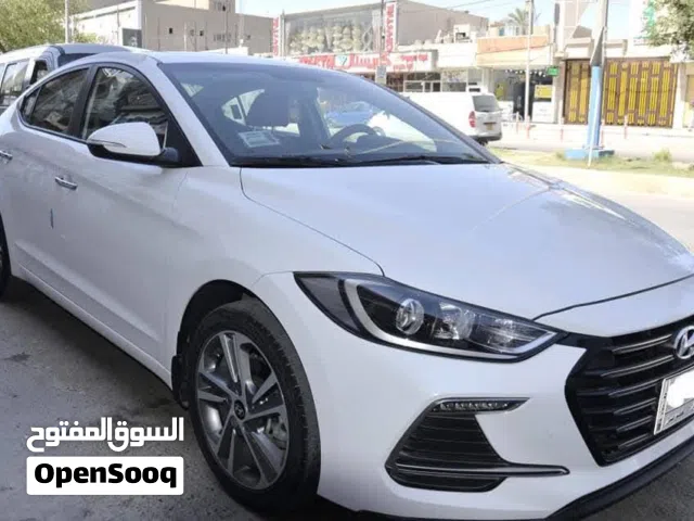 2019 Hyundai Elantra Standard