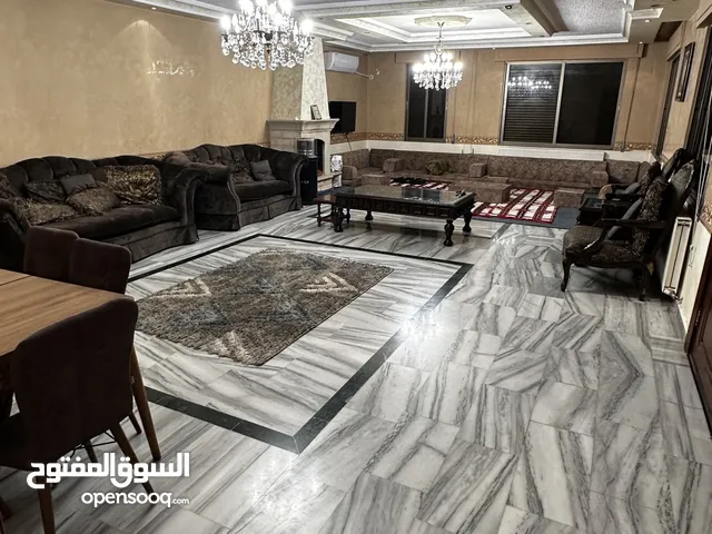 300 m2 4 Bedrooms Villa for Rent in Amman Shafa Badran