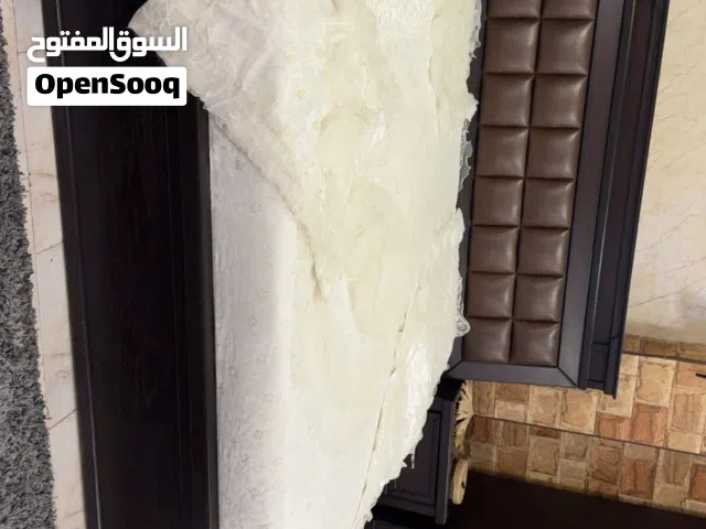 غرفة نوم ماستر  ثقيله  و فخمه جداً  عمق 60-سم ، خشب لاتيه 18 أندونيسي ماركة الدب و زانبا