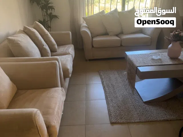 طقم صالون مكون من 6 مقاعد