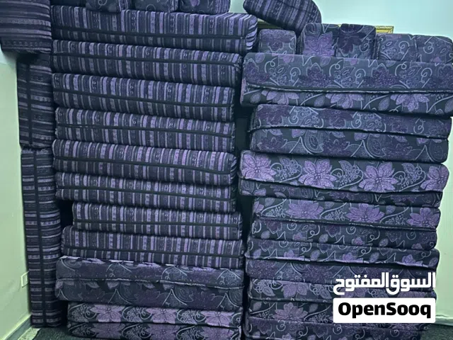 جلسة وستار وفرشة