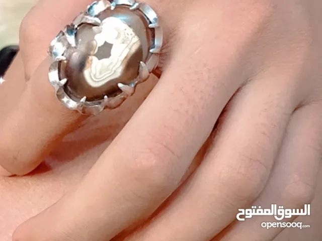 خواتم ومجوهرات