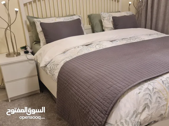 Pure wood White bed set IKEA 6pcs like new