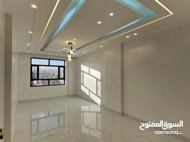 151 m2 3 Bedrooms Apartments for Sale in Sana'a Bayt Baws