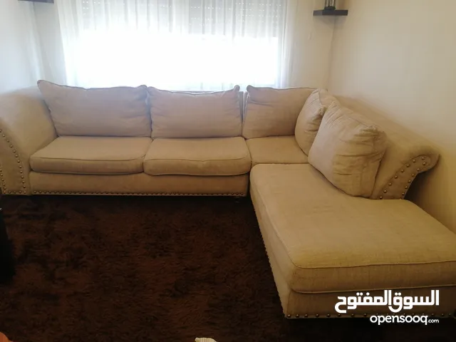 كورنر صناعة امريكية بحالة جيدة
