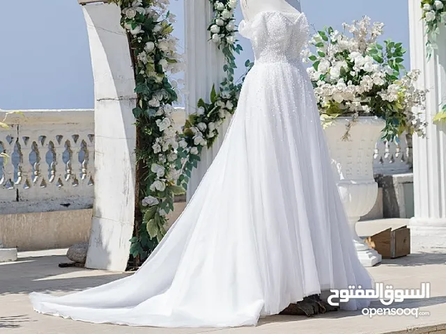 فستان عرس للبيع، راقي جدا مرصع باللولو