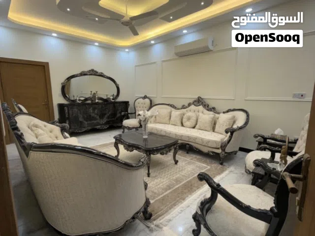 200 m2 3 Bedrooms Villa for Rent in Basra Al-Amal residential complex