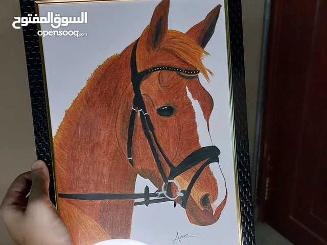 لوحة فنية مرسومة بالوان خشبية للخيل العربي الجميل