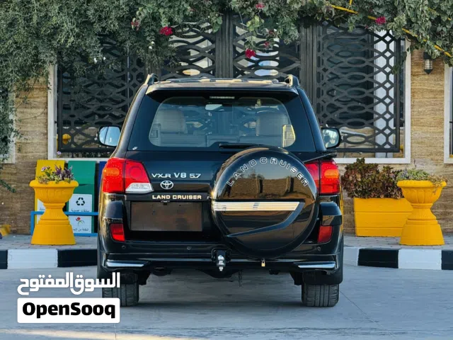 Used Toyota Land Cruiser in Misrata