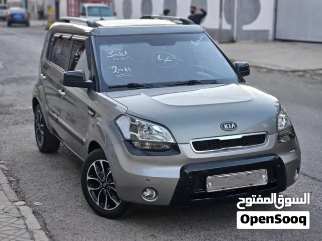 2011 كيا سول EX