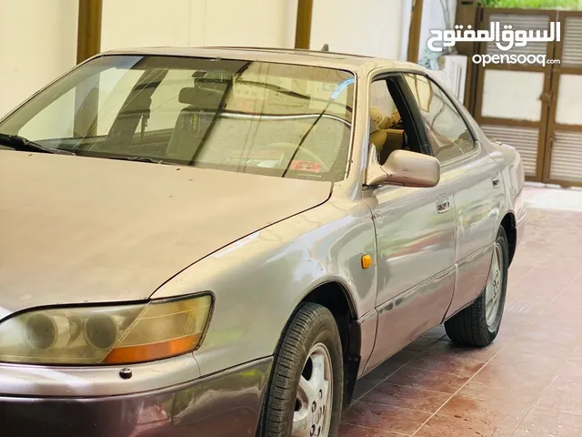 لكزس ES300 موديل 1994 للبيع