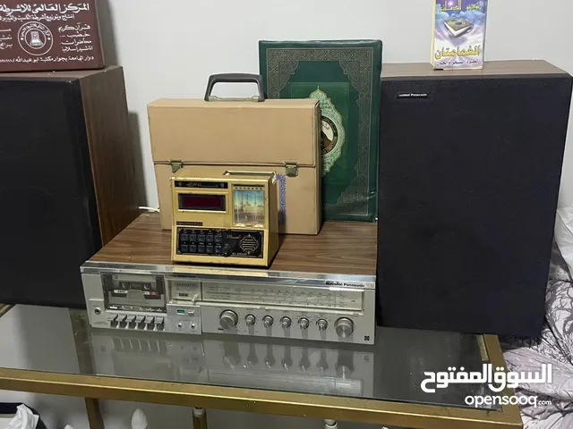 مسجل وراديو قديم أنتيك أنترناشونال بانسونيك ياباني ديكور خشبي نظيف جدا.