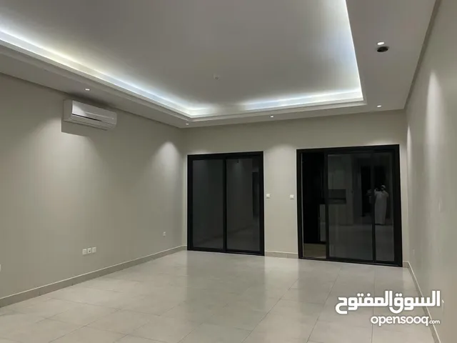 170 m2 3 Bedrooms Apartments for Rent in Al Riyadh Al Yarmuk