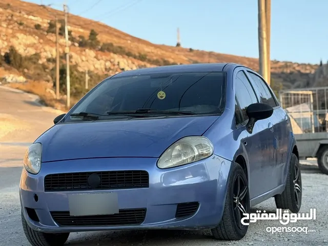 فيات بونتو 2008