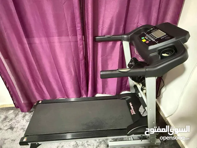 جهاز رياضة تردميل مع جهاز تكسير الدهون بحاله ممتازه وبسعر مغري