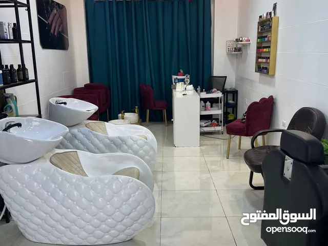 صالون سيدات للبيع سبب البيع السفر للخارج