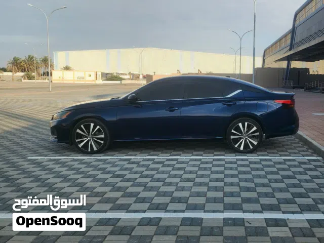 2019 نيسان التيما SR