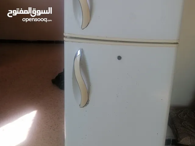 ثلاجه للبيع