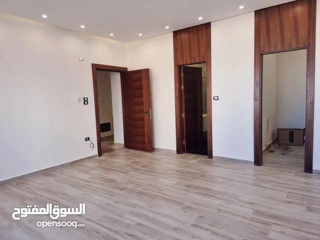 220m2 3 Bedrooms Apartments for Sale in Amman Deir Ghbar