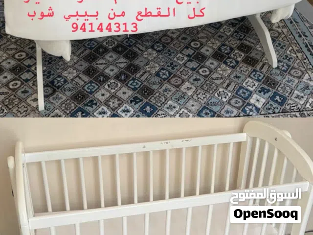 سرير مع جميع ملحقاته