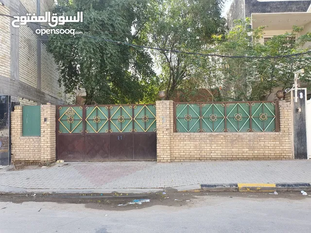 320 m2 4 Bedrooms Townhouse for Sale in Wasit Kut