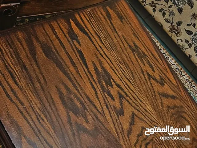 طاولات خشب سويدي