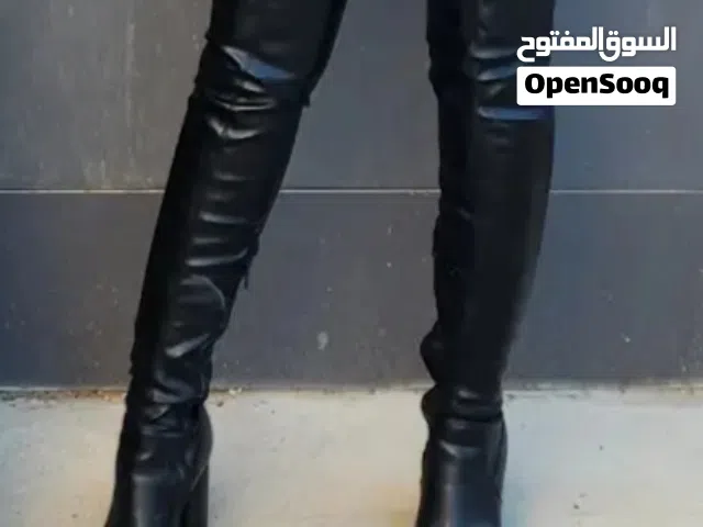 بوت فوق الركبة