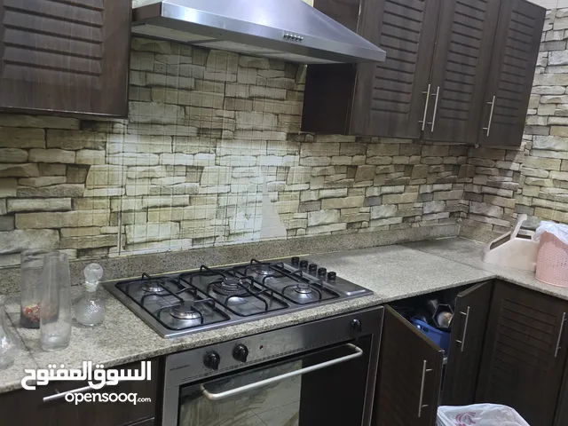 للبيع مطبخ بني محروق بحريني دبل