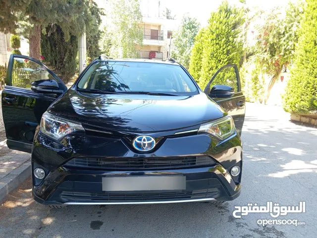 Used Toyota RAV 4 in Amman