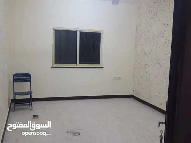 140 m2 5 Bedrooms Townhouse for Sale in Zarqa Hay Al-Rasheed - Rusaifah
