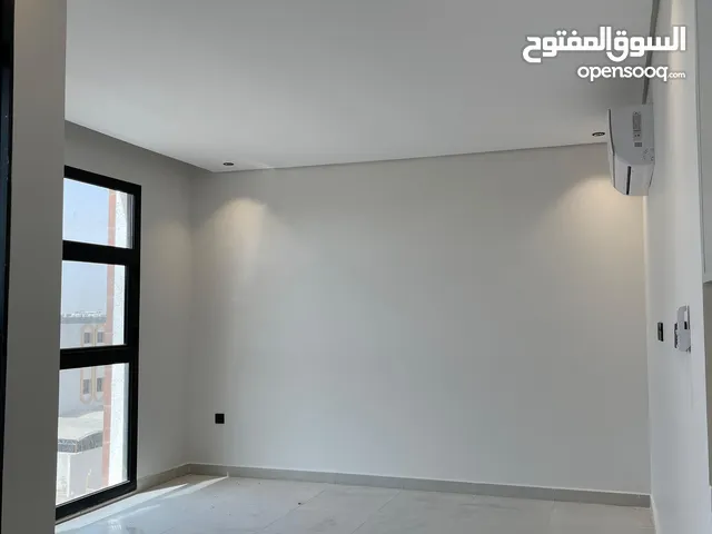 شقة جديده الرياض لقطه بمواصفات مميزه