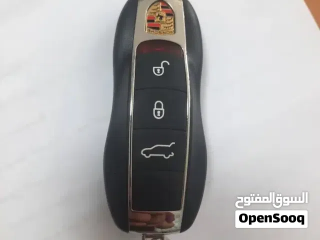 مفتاح سياره بورش مستعمل بحاله الوكاله