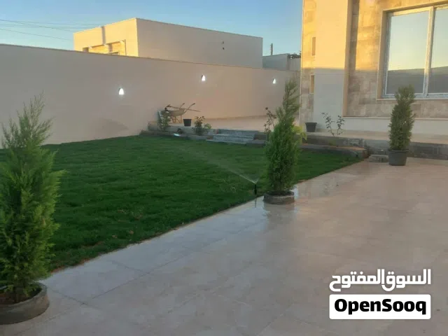 إستراحتين جنب بعض للبيع تشطيب حديث وادي الربيع اللطفة