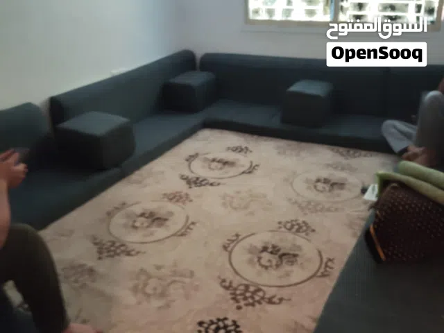مطلوب فردين لمساركة سكن سكن نظيف ويوجد عنوان سكن