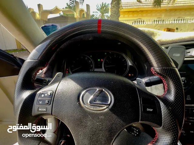 Lexus is250 AWD 2009