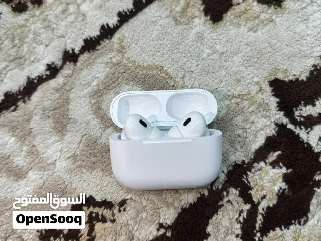 سماعة ابل ايربود برو 1 نظيفه حيل شغاله تمام