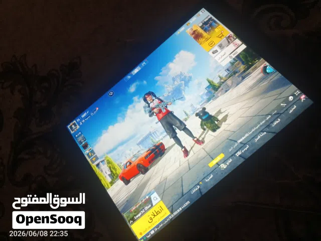 ايباد 9 للبيع ما يشكي من شي