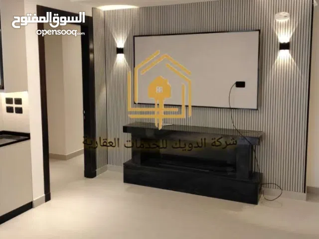 شقة جديدة / لم تسكن / ارضية / ترسات / موقع هادئ ومميز / طريق المطار