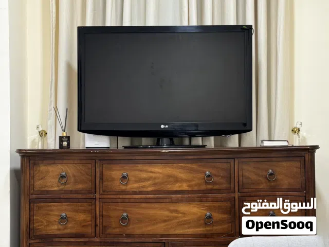 طاولة تلفاز