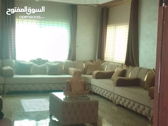 270 m2 More than 6 bedrooms Townhouse for Sale in Amman Umm Al-Rasas