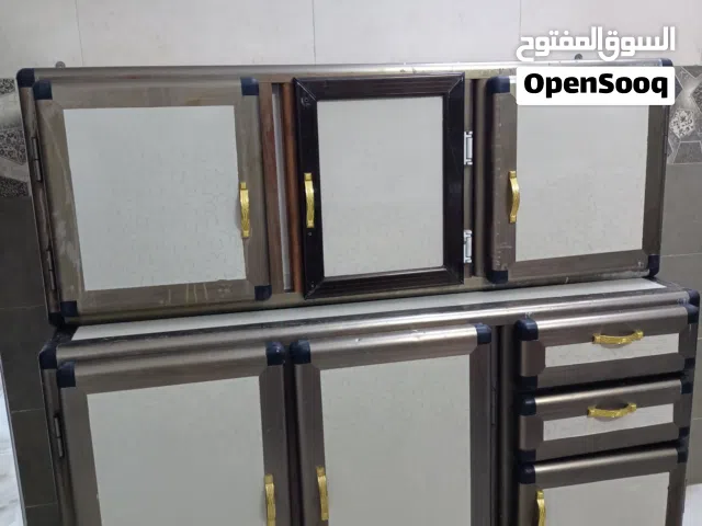 كاونتر المنيوم تركي تفصال متر ونص نظيف وقوي مثل مافي الصور قطعتين فقط  سعر 135 الف رخيص جدا