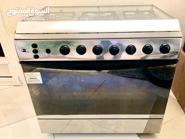 Urgent Sale! ELITE LARGE 5 BURNER OVEN FOR PROFESSIONAL COOKING IN VERY CLEAN CONDITION!